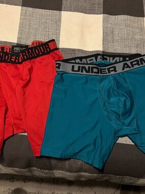 Under Armour Teal Compression Shorts